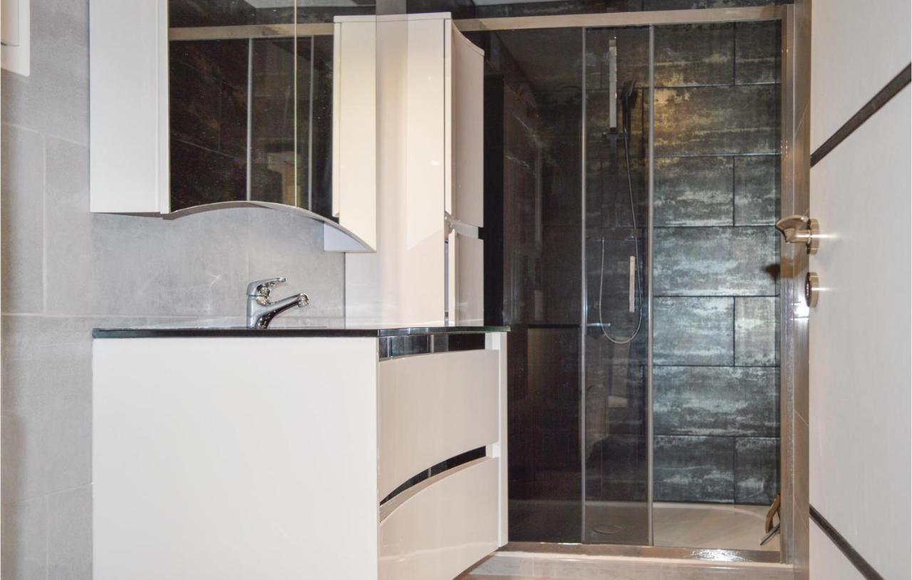 Nice Home In Ville Di Paraso With Wifi Exterior photo